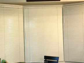 10038 S St Andrews, Los Angeles CA 90047