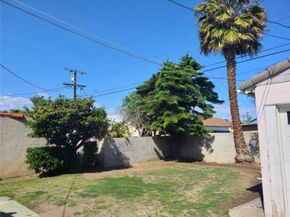 10038 S St Andrews, Los Angeles CA 90047