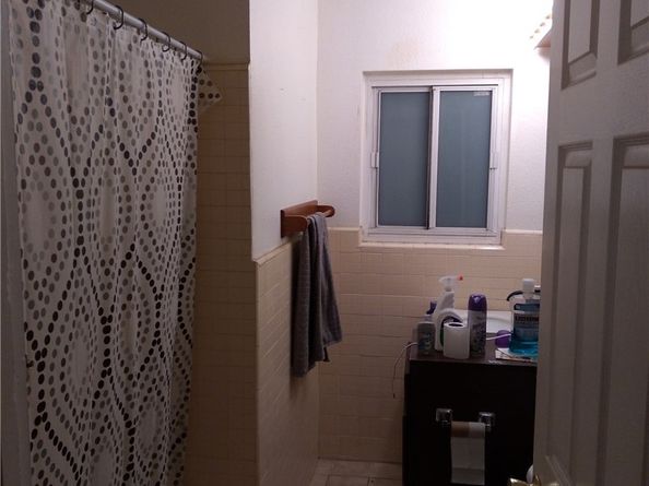 2010 W 85th, Los Angeles CA 90047