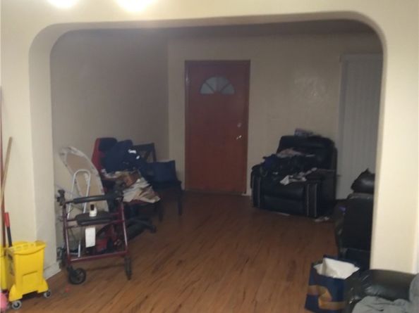 2010 W 85th, Los Angeles CA 90047