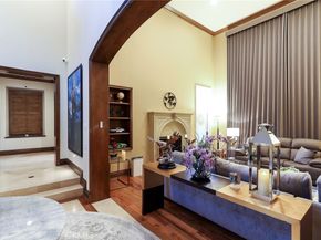 725 Carriage House, Arcadia CA 91006