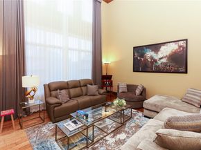 725 Carriage House, Arcadia CA 91006