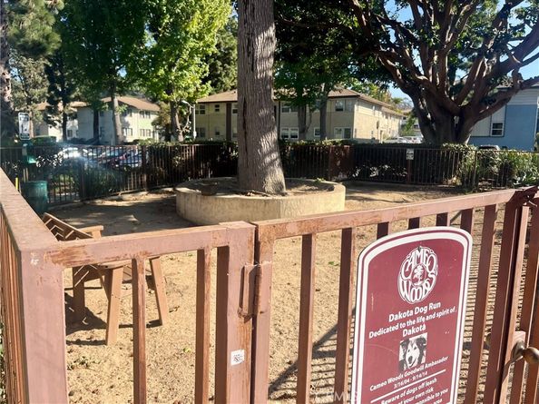 5829 Bowcroft 4, Los Angeles CA 90016