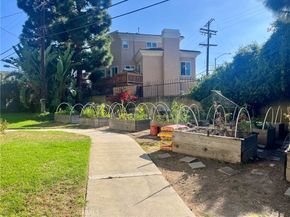 5829 Bowcroft 4, Los Angeles CA 90016