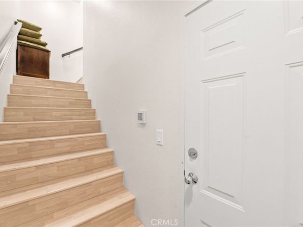 1534 Marcelina B, Torrance CA 90501