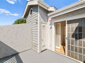 1534 Marcelina B, Torrance CA 90501