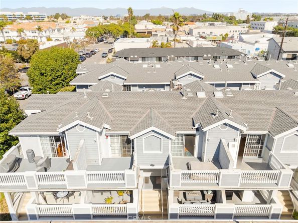 1534 Marcelina B, Torrance CA 90501