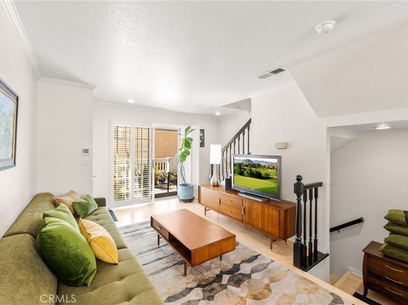 1534 Marcelina B, Torrance CA 90501