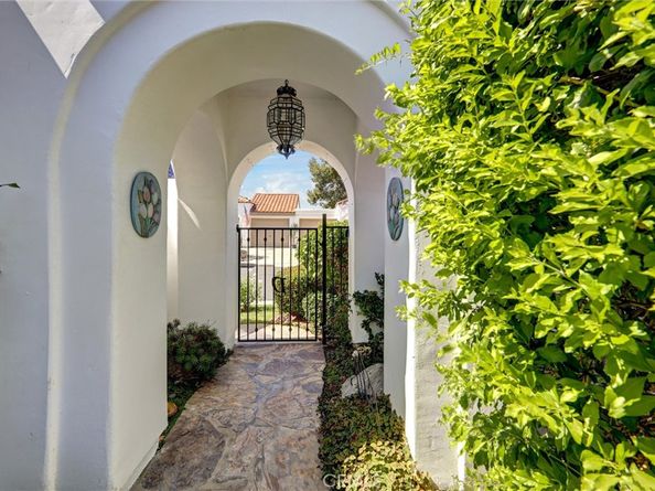 4664 Cordoba Way, Oceanside CA 92056