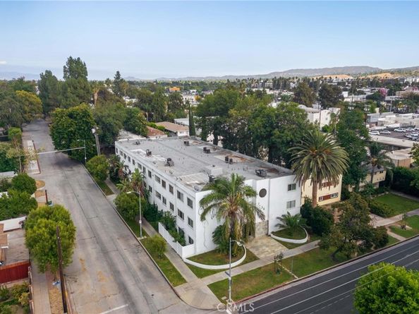 7254 Vassar Ave 308, Canoga Park CA 91303