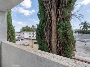 7254 Vassar Ave 308, Canoga Park CA 91303