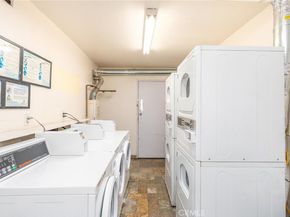 7254 Vassar Ave 308, Canoga Park CA 91303