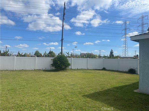 6056 Camerino, Lakewood CA 90713