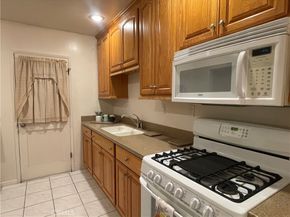 6056 Camerino, Lakewood CA 90713