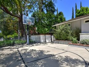 4242 Saugus, Sherman Oaks CA 91403