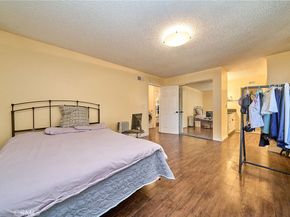 20951 Gault, Canoga Park CA 91303