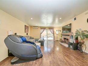 20951 Gault, Canoga Park CA 91303