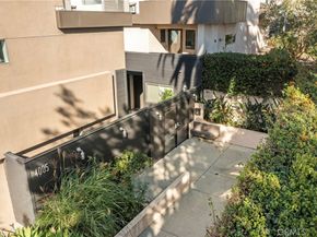 4005 Monroe Street 8, Los Angeles CA 90029