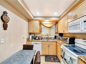 1734 N Fuller 107, Los Angeles CA 90046