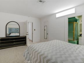 2205 N Catalina Street, Los Angeles CA 90027