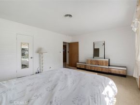 2205 N Catalina Street, Los Angeles CA 90027