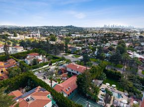 2205 N Catalina Street, Los Angeles CA 90027
