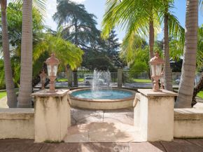 2205 N Catalina Street, Los Angeles CA 90027