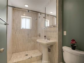 2205 N Catalina Street, Los Angeles CA 90027