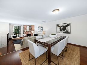 18100 Burbank 11, Tarzana CA 91356