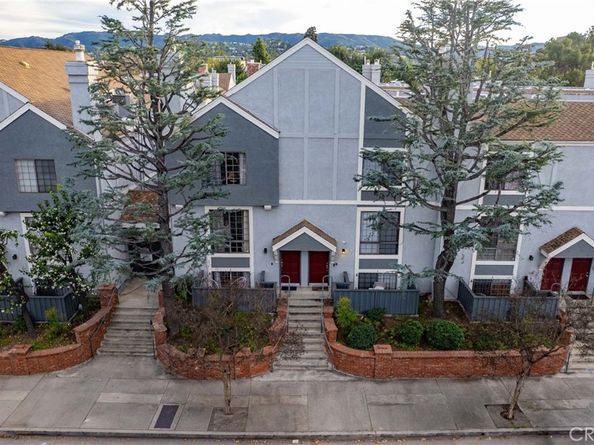 18100 Burbank 11, Tarzana CA 91356