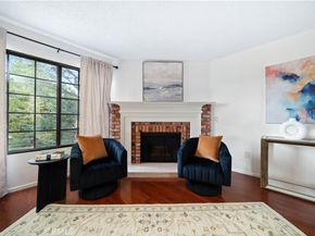 18100 Burbank 11, Tarzana CA 91356