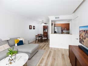 355 N Maple Street 203, Burbank CA 91505