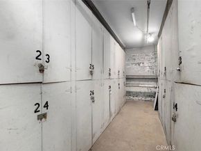 1126 N Central 101, Glendale CA 91202