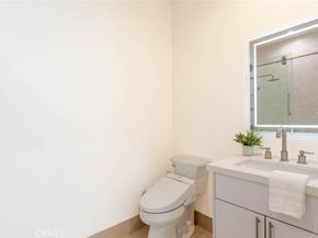 1598 Long Beach 407, Long Beach CA 90813