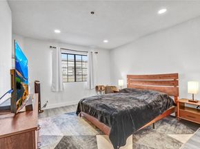 6545 Reseda Boulevard 6, Reseda CA 91335