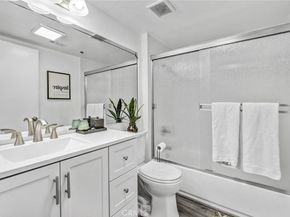 6545 Reseda Boulevard 6, Reseda CA 91335