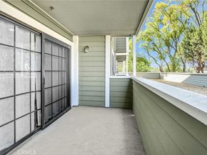6545 Reseda Boulevard 6, Reseda CA 91335