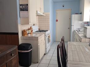 13107 Del Sur, San Fernando CA 91340
