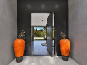 14753 Round Valley, Sherman Oaks CA 91403