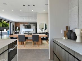 14753 Round Valley, Sherman Oaks CA 91403