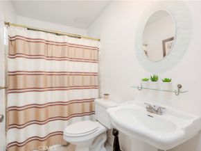 112 N Avenue 66 4, Highland Park CA 90042