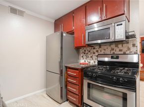 112 N Avenue 66 4, Highland Park CA 90042