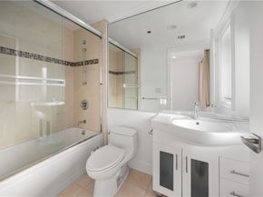 918 S Wooster Street 2, Los Angeles CA 90035