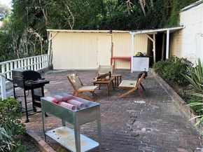 5924 Graciosa Drive, Los Angeles CA 90068