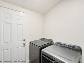 21511 Bassett St. & 6903 Alabama Ave., Canoga Park CA 91303