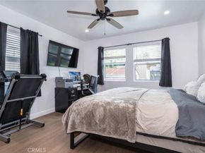 7410 Cozycroft Avenue, Winnetka CA 91306