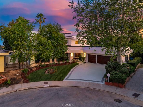 2906 Elvido Drive, Los Angeles CA 90049