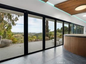 2906 Elvido Drive, Los Angeles CA 90049