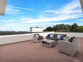 2906 Elvido Drive, Los Angeles CA 90049