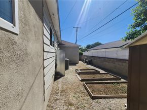 9943 Kester, San Fernando CA 91345
